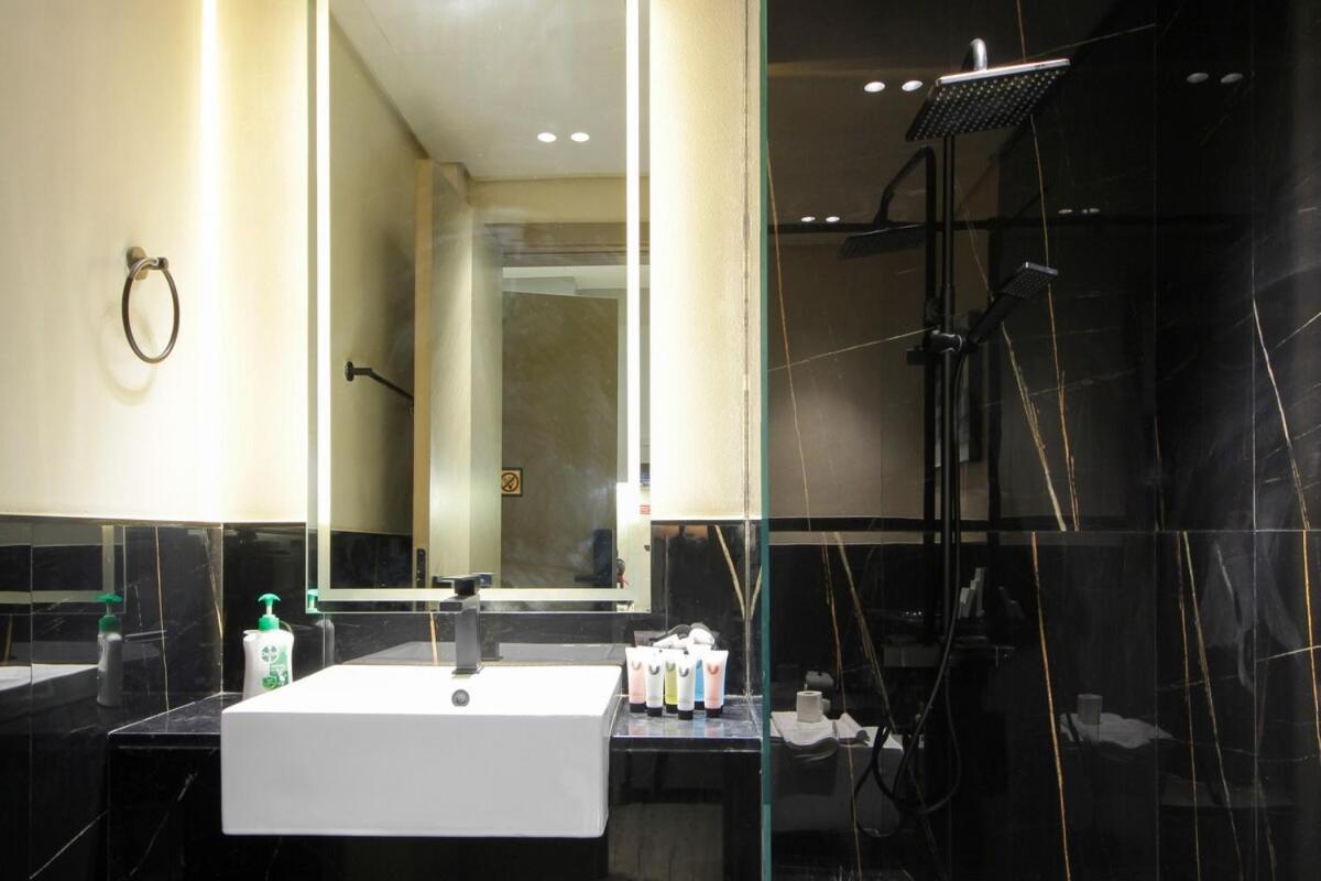 Apartment Chic Binghatti Canal Business Bay